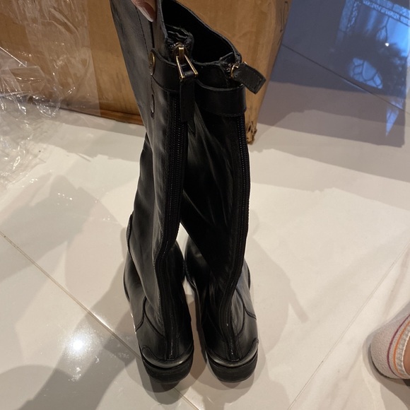 Sam Edelman black boots with full back zipper. Brand new, never worn - Picture 4 of 7